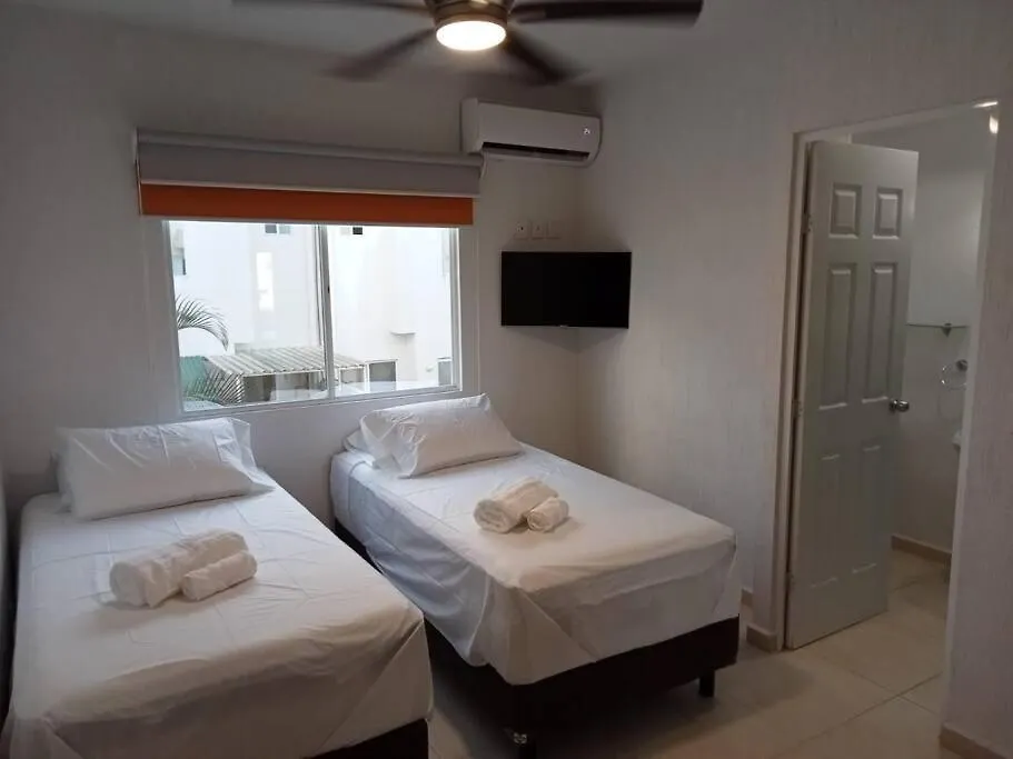 Holiday home Casa-Piscina-3Hab-Bano Privado-Wifi 50 Mbps-Tina Villa Cancun