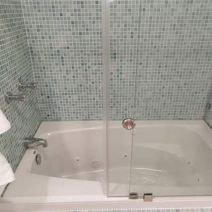 Casa-Piscina-3Hab-Bano Privado-Wifi 50 Mbps-Tina Villa Cancun Mexico