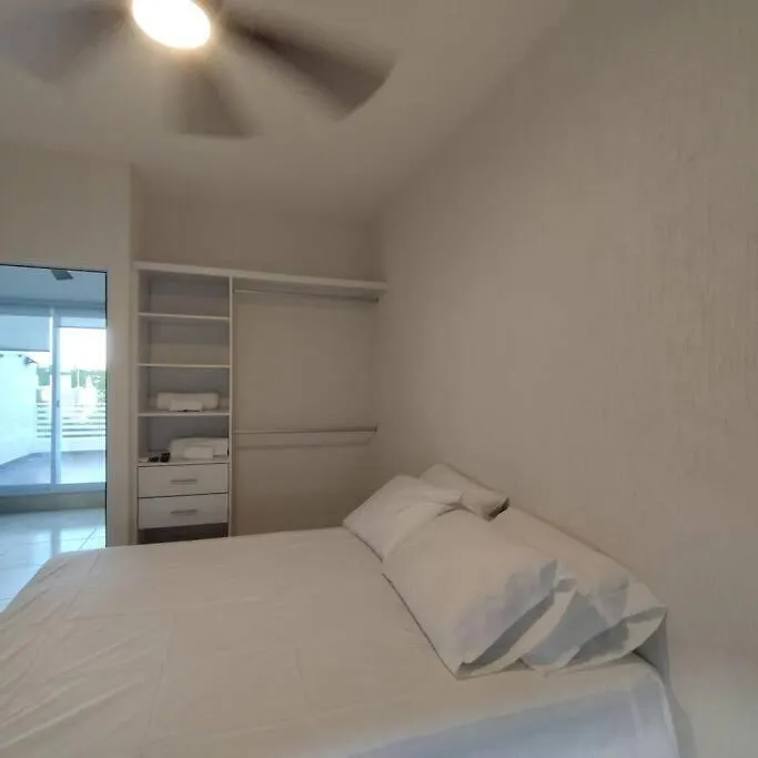 Casa-Piscina-3Hab-Bano Privado-Wifi 50 Mbps-Tina Villa Cancun