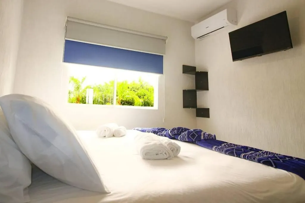 Casa-Piscina-3Hab-Bano Privado-Wifi 50 Mbps-Tina Villa Cancun Holiday home