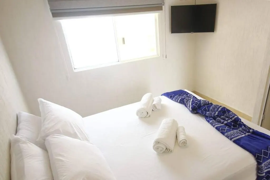 Casa-Piscina-3Hab-Bano Privado-Wifi 50 Mbps-Tina Villa Cancun 0*,